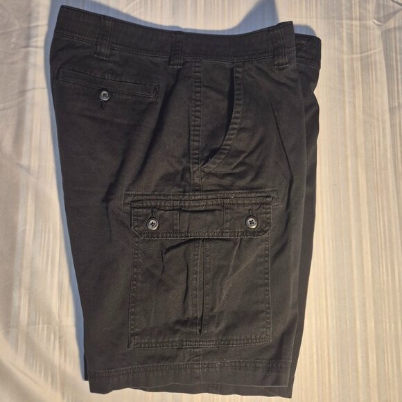 St. John's Bay stylish cargo shorts, black w/ comfort stretch,  36" Waist - Picture 1 of 9